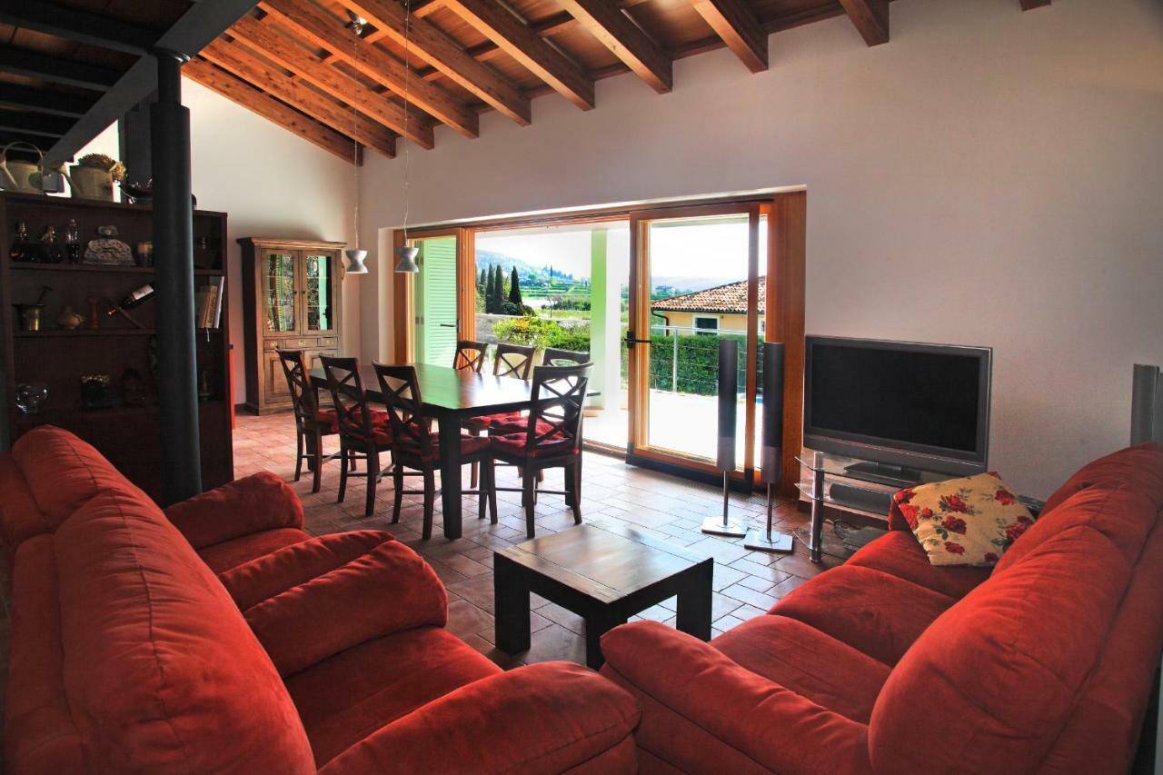 Spacious Villa In Parecag With A Swimming Pool Sečovlje Esterno foto